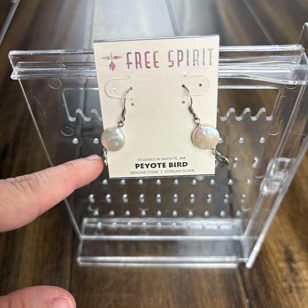 NWT Free Spirit Peyote Bird Silver Heart Earrings Dangly Drop - Picture 2 of 4